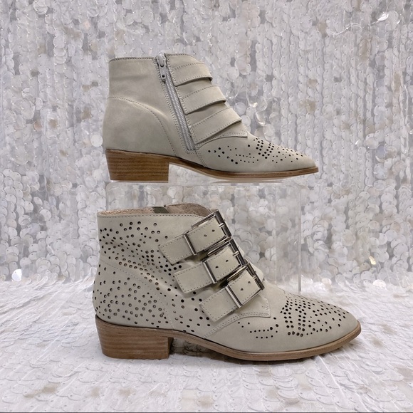 Steve Madden “Mara” - Picture 2 of 16